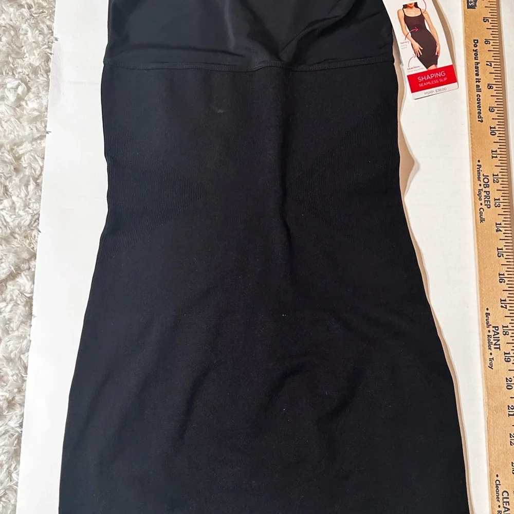 Marilyn Monroe Black Shaping Slip - Picture 3 of 10